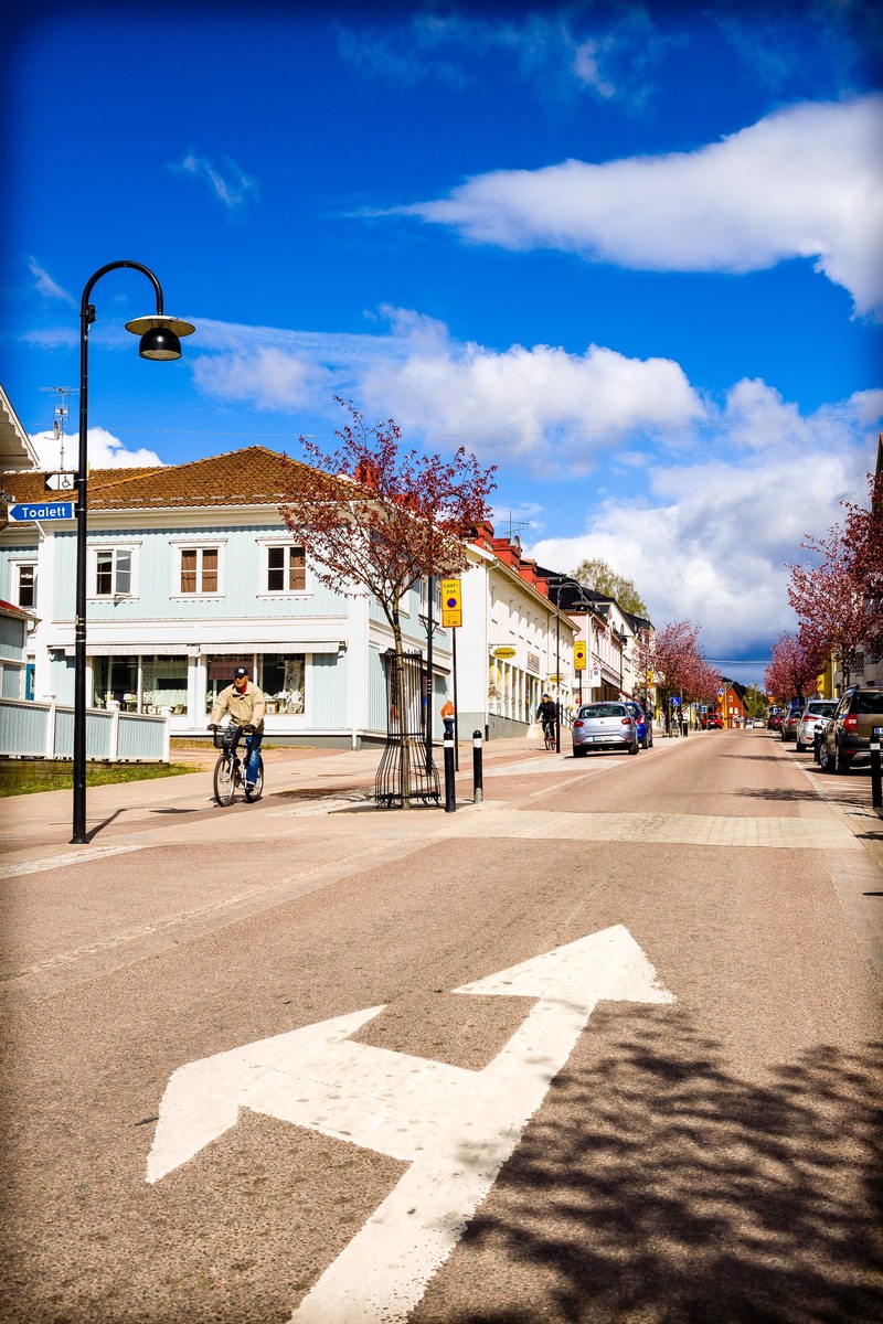 spring in a small town 4k