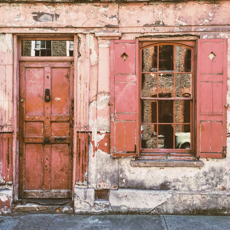 london run down dilapidated and dilapidation 4k