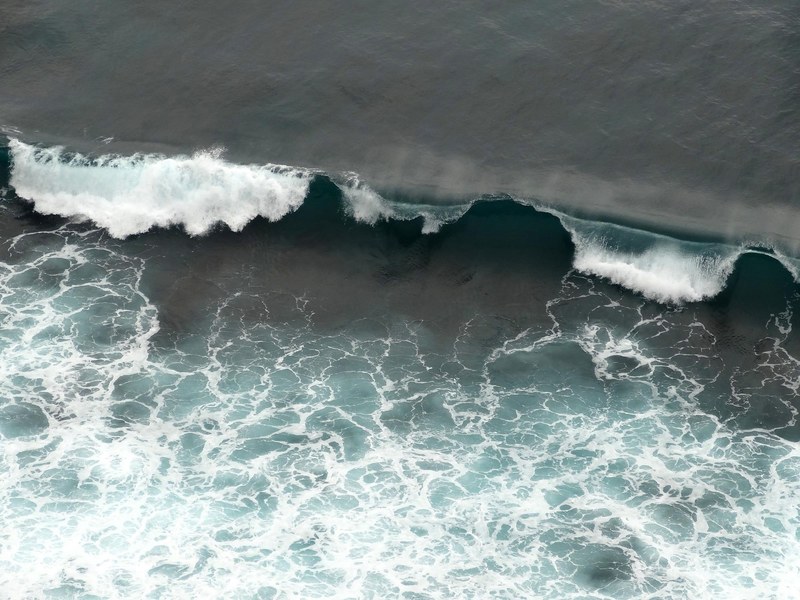 endless waves 4k