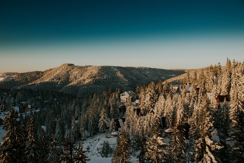 whats not to love about winter in the mountains 4k
