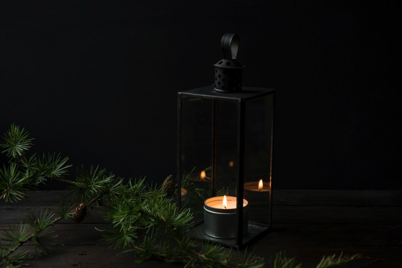 candle flame lantern and dark 4k