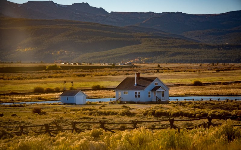 house homestead rural and farmland 4k