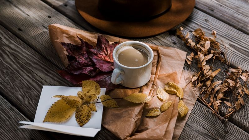 coffee, autumn, hat, foliage, 4k