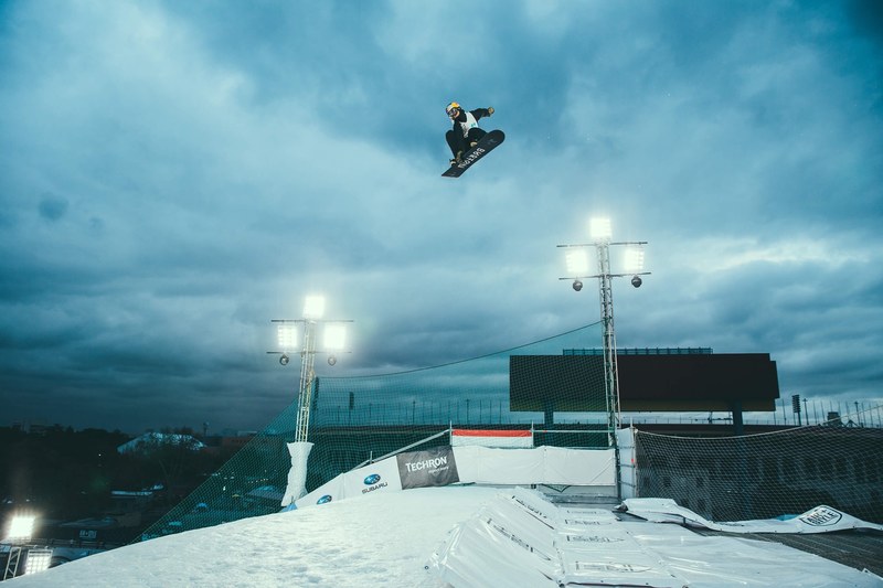 snowboarder jump boarder and ramp 4k