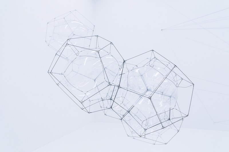 silver abstract geometric art piece at the san francisco museum of modern art, abstract cubes artwork 4k
