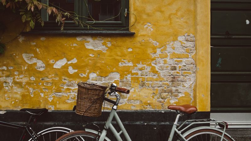 bicycle, wall, window, 4k