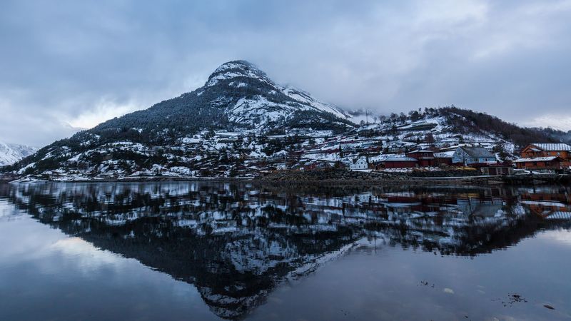 mountains, lake, reflection, fog, 4k