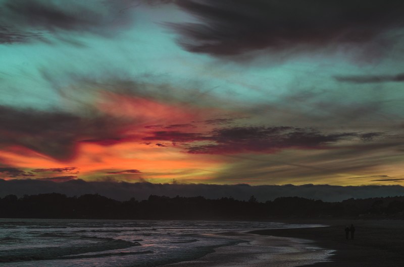 colorful skies after sunset above the sand beach coastline at stinson beach, colorful skies above the beach 4k