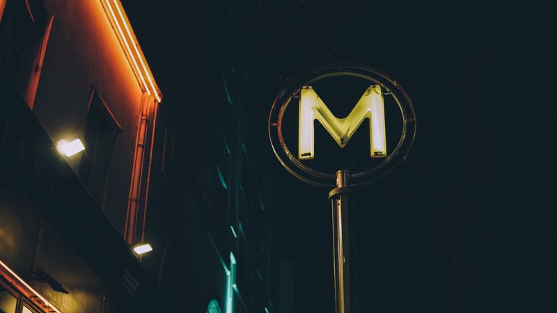 subway, sign, letter, backlight, 4k