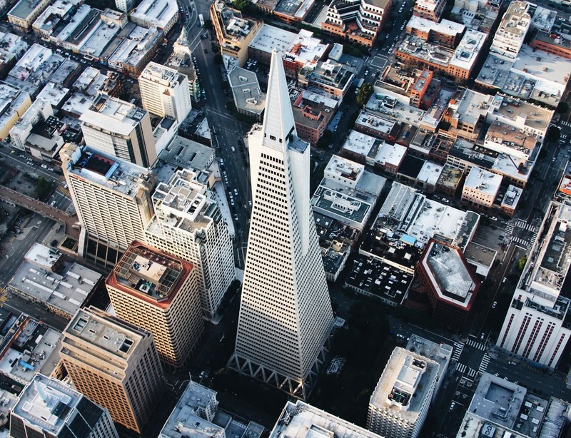 a drone shot of the transamerica pyramid in san francisco, standing tall 4k
