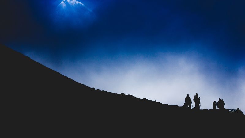 mountain, silhouette, night, tourists, mountaineers, 4k