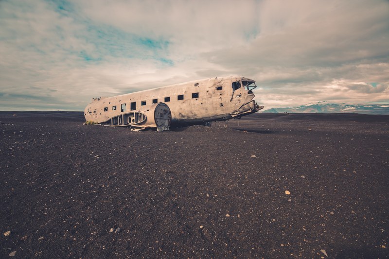old passenger airplane wreck on the beach in iceland, passenger airplane wreck 4k