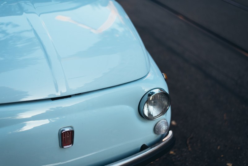 cropped view of a light blue vintage cars headlight, _vintage car headlight 4k