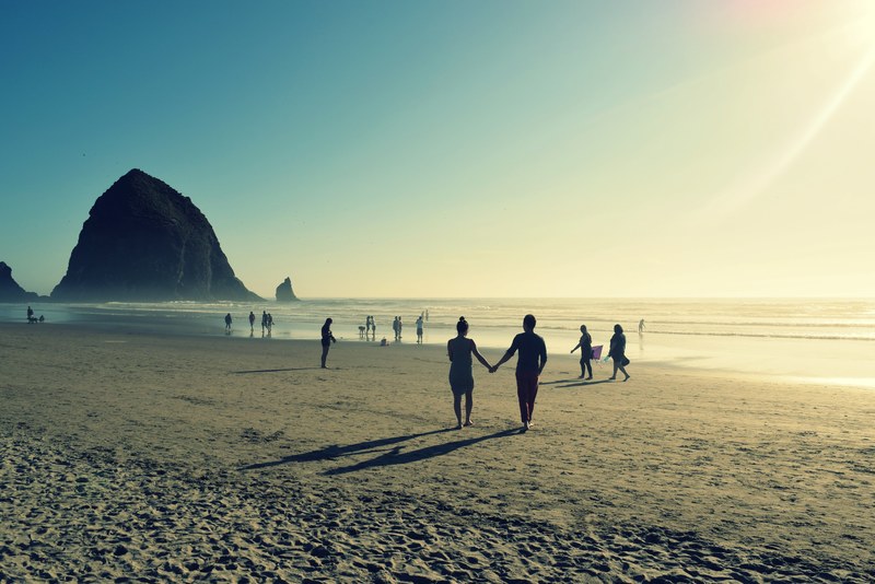 sunny walk romance and haystack rock 4k