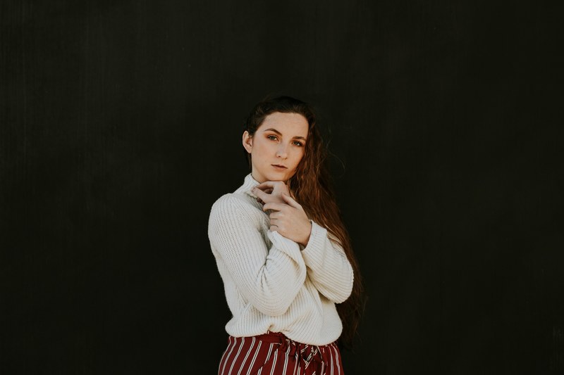 woman female portrait and model 4k