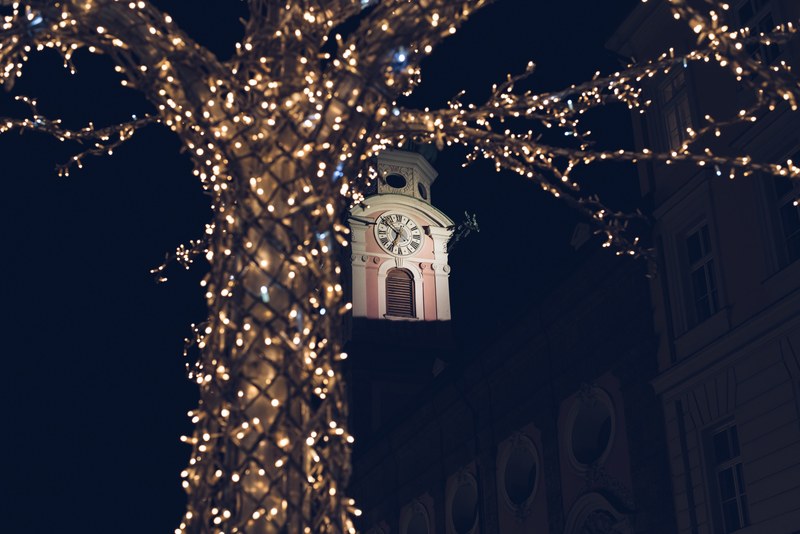 light christmas festive and tree 4k
