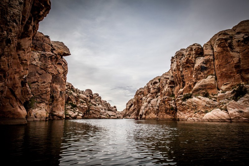 a gorge in a canyon on an overcast day, canyon gorge 4k