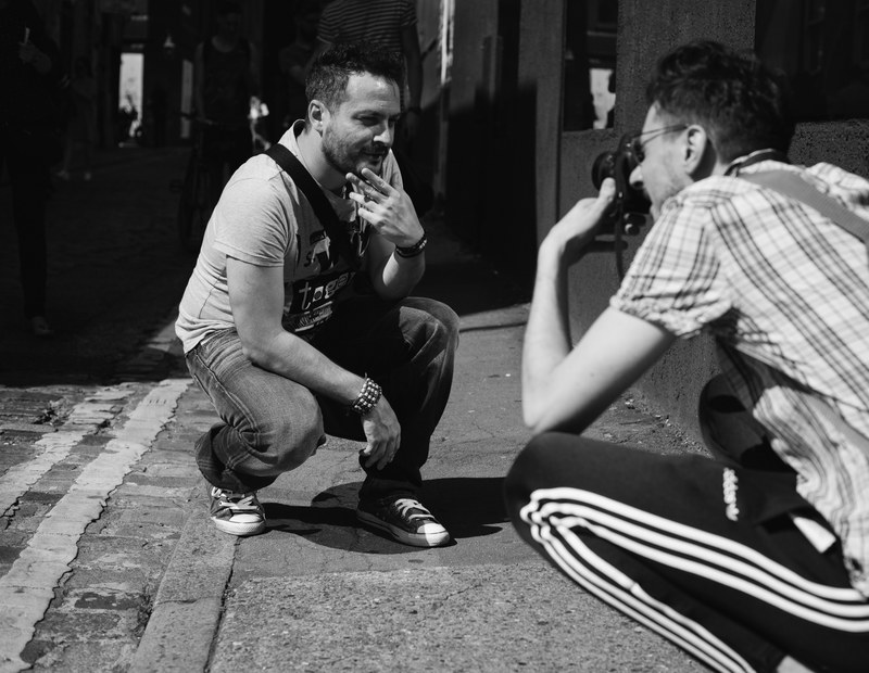 photowalk friend guy and man 4k