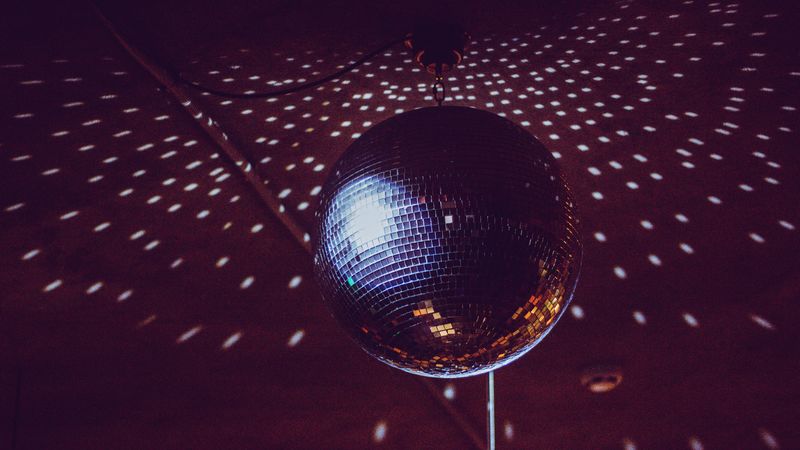 disco ball, mirror, rotation, 4k