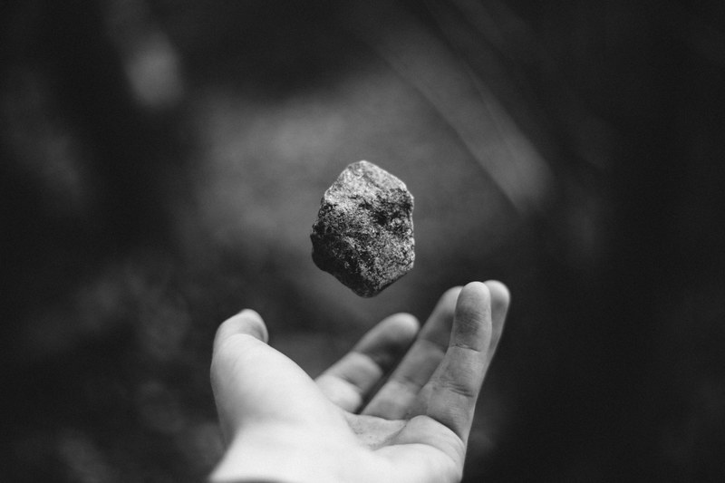 hand black and white finger and rock 4k