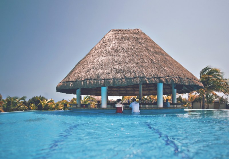 pool resort tropical and bartender 4k