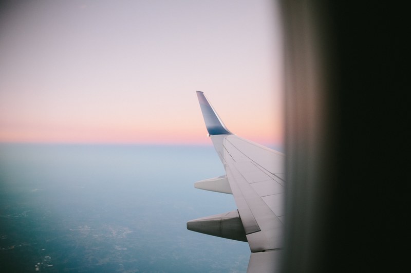 horizon water airplane wing and plane 4k
