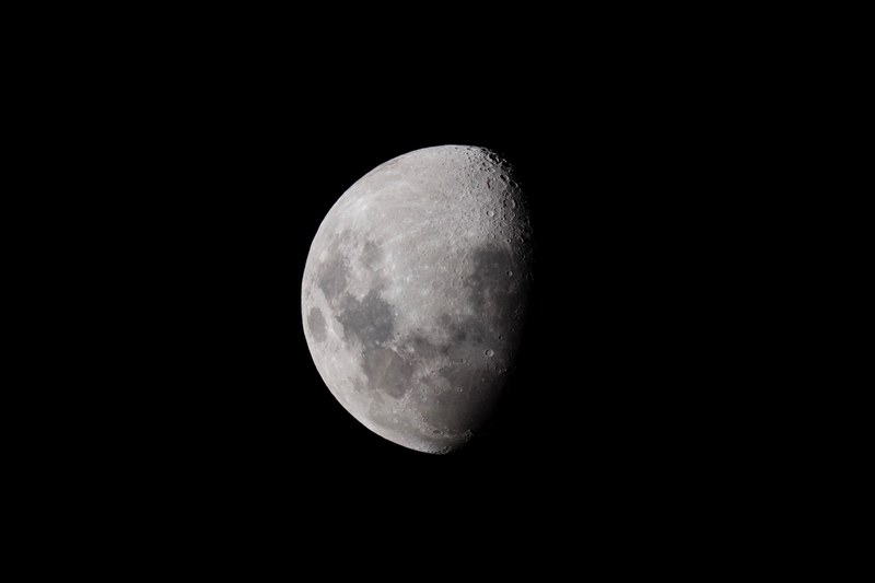 lunar craters visible on the moon on the night sky at otago peninsula, nights on the peninsula 4k