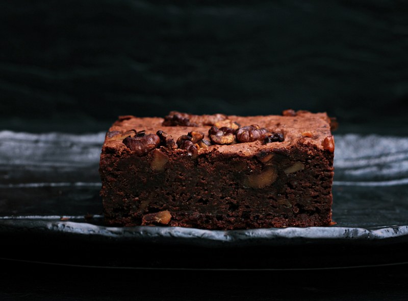 homemade chocolate gooey brownie with nuts, chocolate brownie 4k