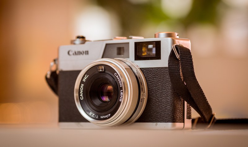 an old canon camera, canon camera 4k