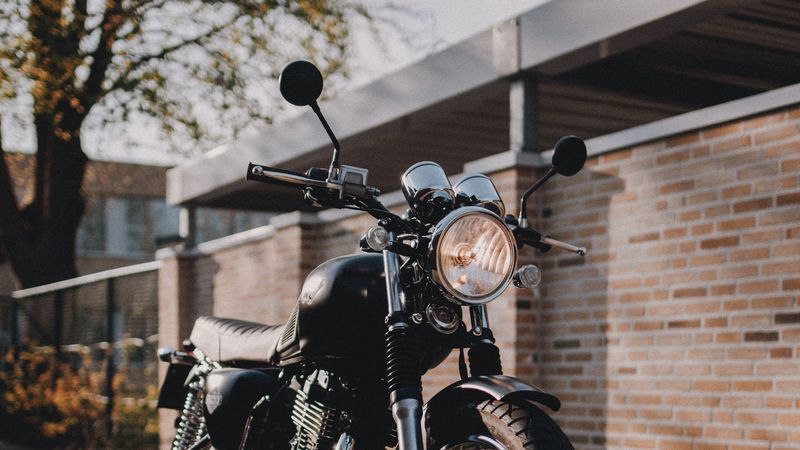 motorcycle, headlight, black, street, 4k
