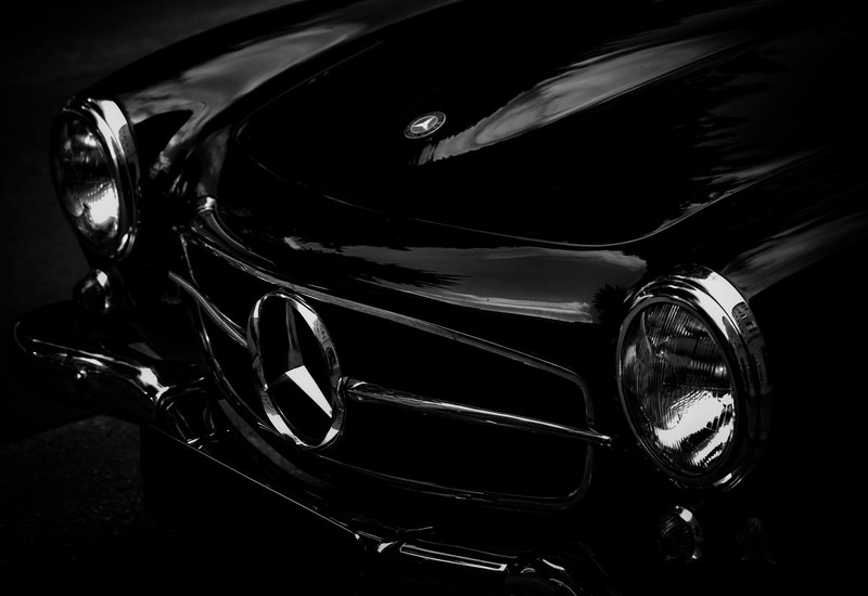 minimalistic black and white mercedes benz and car 4k