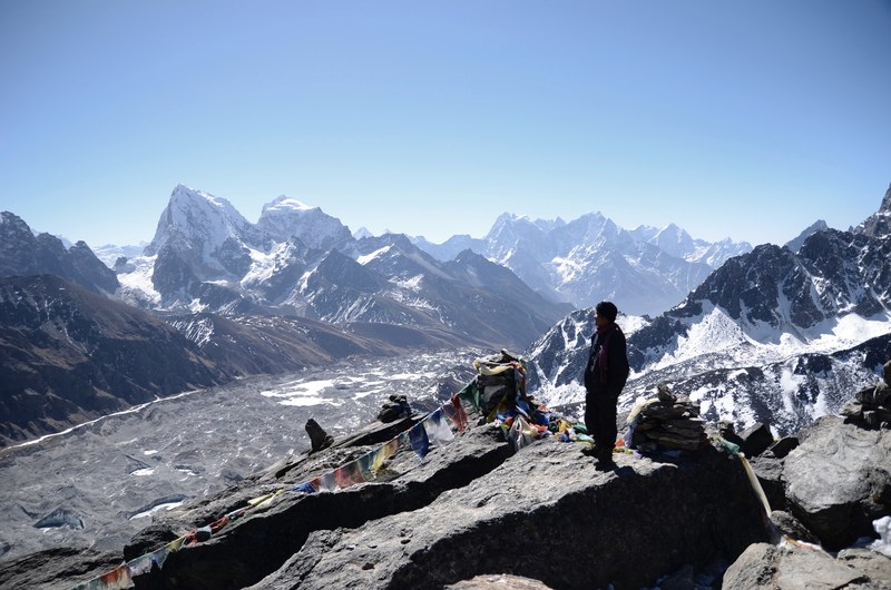 trekking treking sherpa and rock 4k