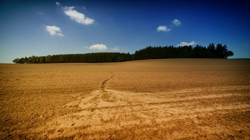 field dirt soil and plain 4k