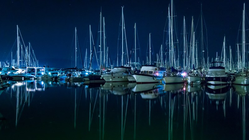 lonely boats gouvia kerkyra 4k