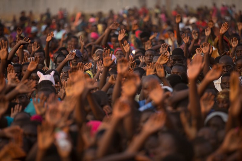 africa mission and hand 4k