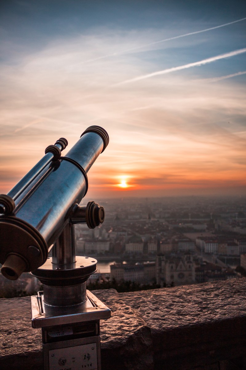 view telescope view finder and city hd, 4k