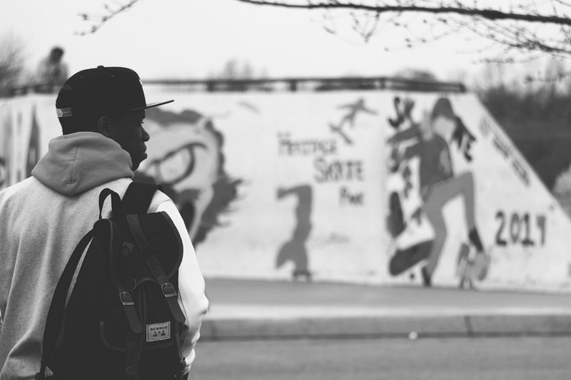hat bookbag park and skatepark 4k
