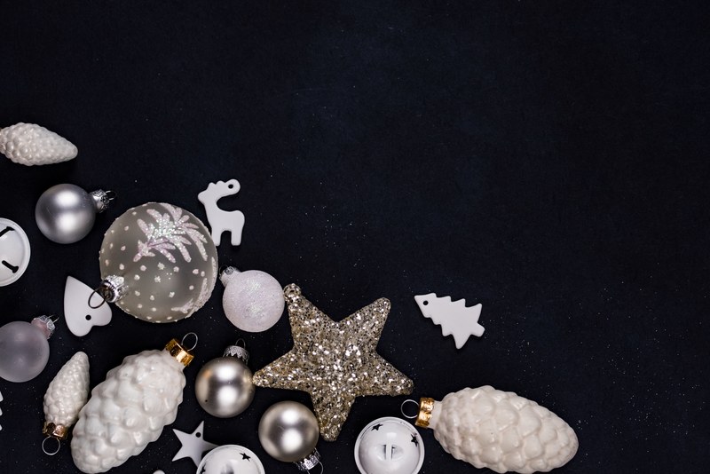 decoration christmas bauble and pine cone 4k