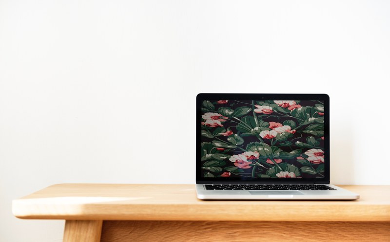laptop computer desk and macbook 4k