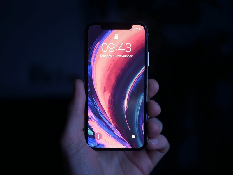 hand holding phone and mobile phone 4k