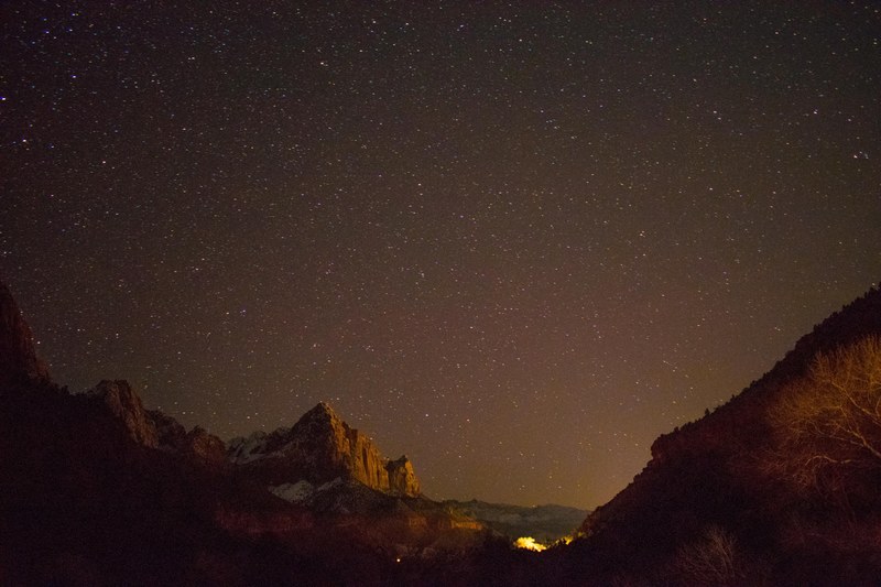 starry sky over mountains zion national park, starry sky in zion 4k