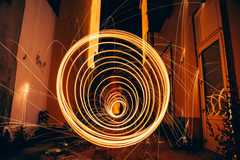 swirl light trail circle and light 4k
