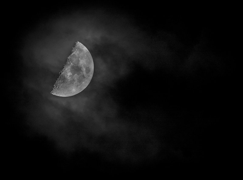 night moonlight and moon 4k