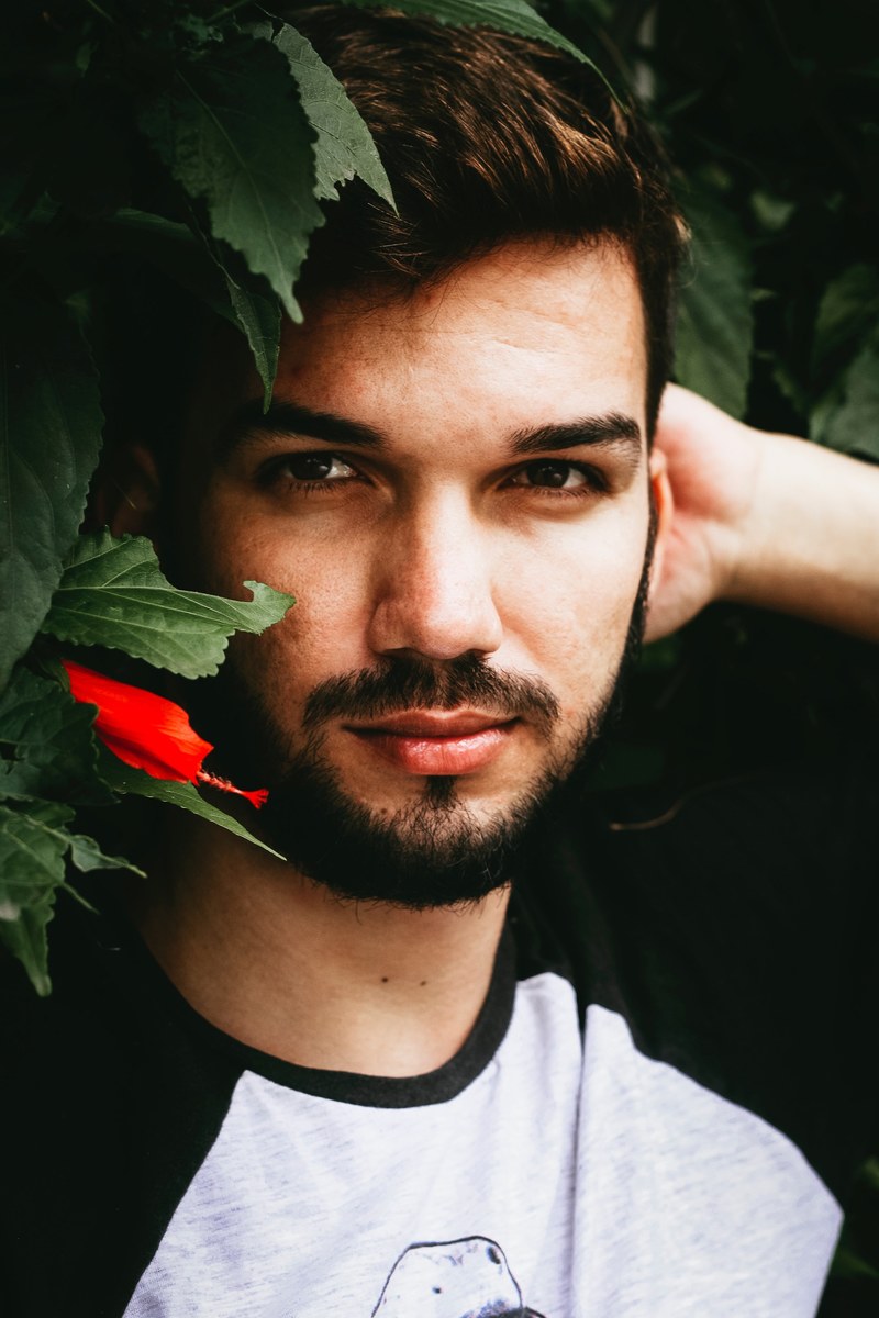 i can see new man and photographer hd, 4k