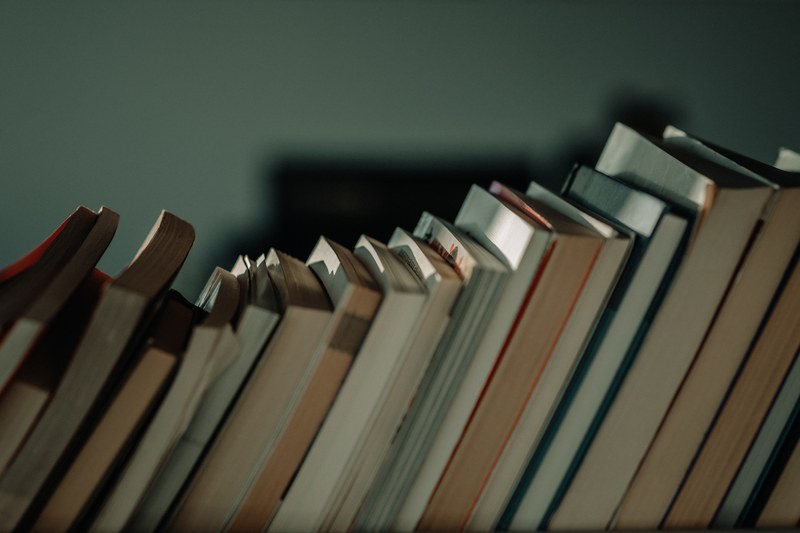 book bookshelf simple and light 4k