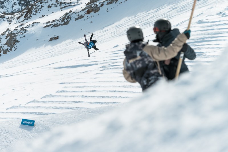 snow mountain skiing and man 4k