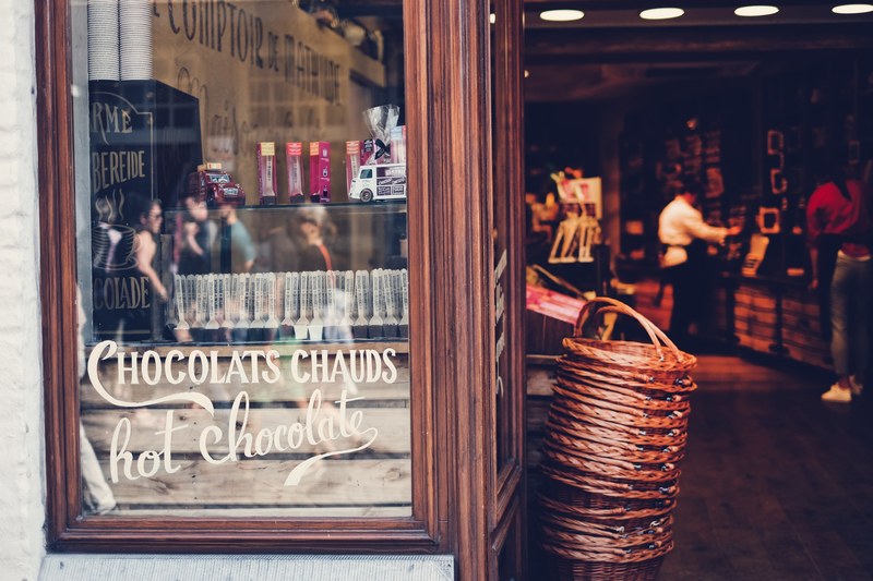 shop store chocolate and chocolate shop 4k