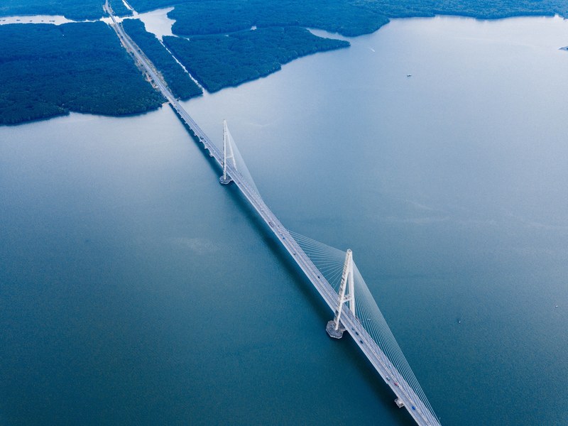 steel suspension bridge structure and structure over water 4k