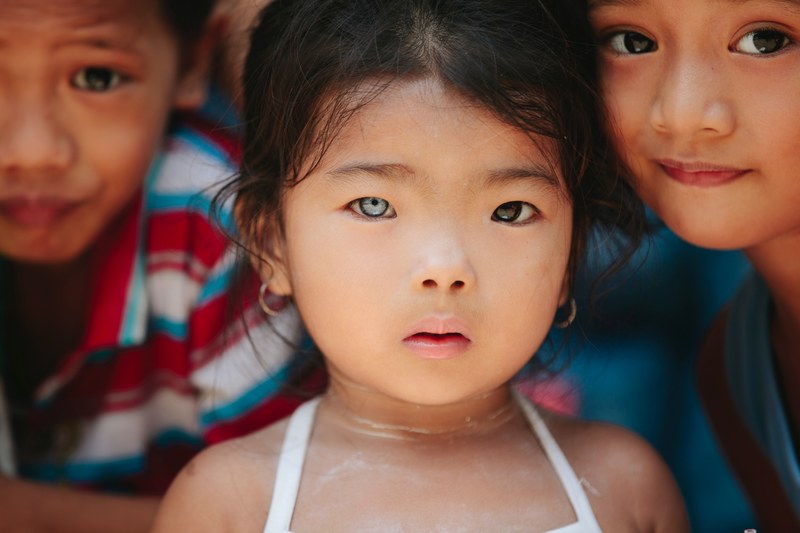 kid child childhood and poverty 4k