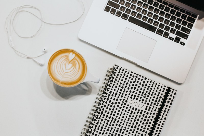 desk coffee latte and latte art 4k